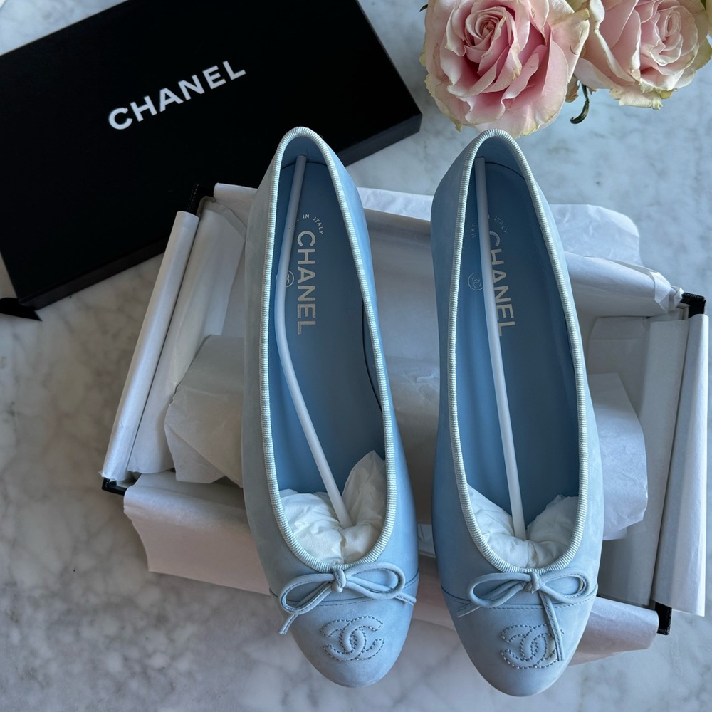 BRAND NEW CHANEL SPRING 2025 SUEDE BABY BLUE VIRAL BALLERINA BALLET FLATS